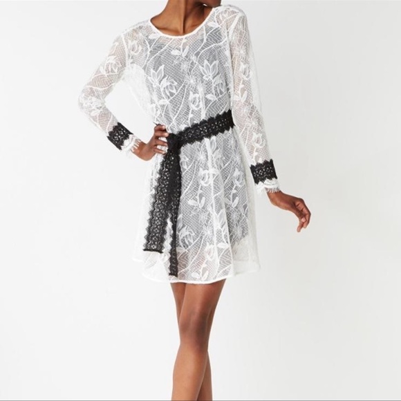 Maje Contrast Lace dress, size 1 - Picture 1 of 4